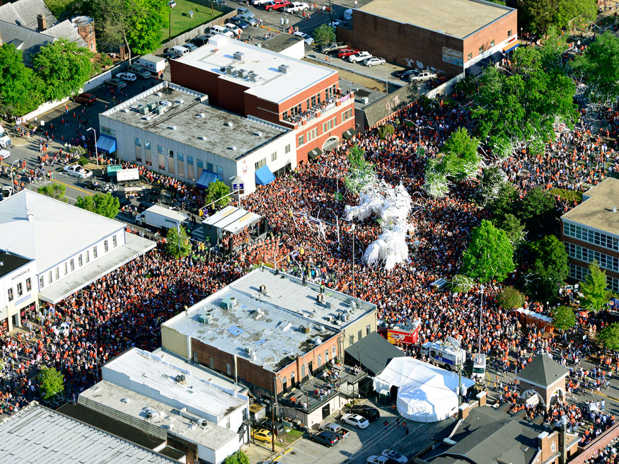 A view from above the crowds at the final rolling of the original Auburn Oaks.