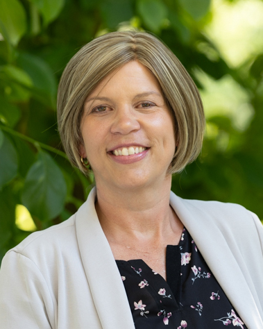 Karen McNeal headshot