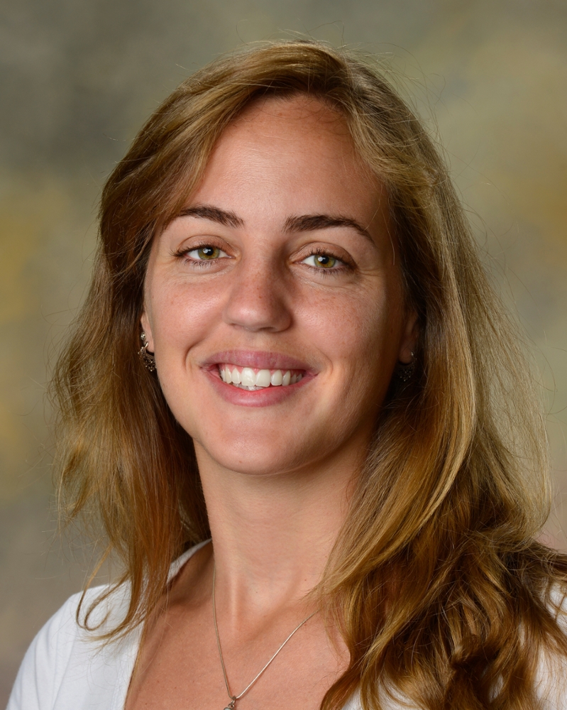 Leticia de Marchi headshot