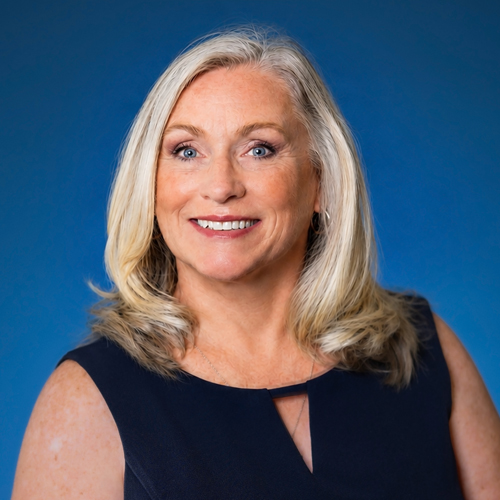Headshot photo of Tracey Spates Newell