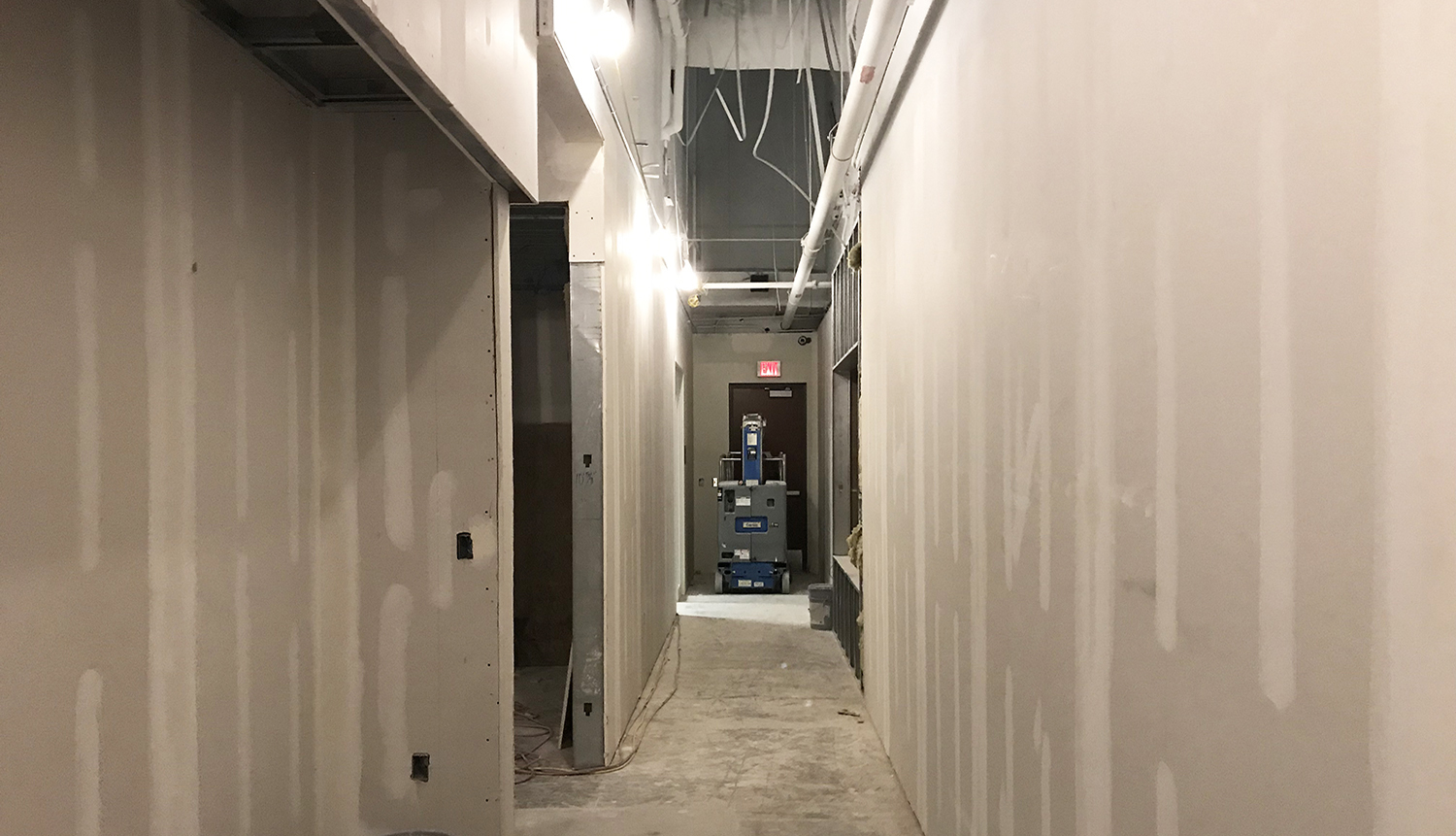 Auburn Arena Locker Room Enhancement