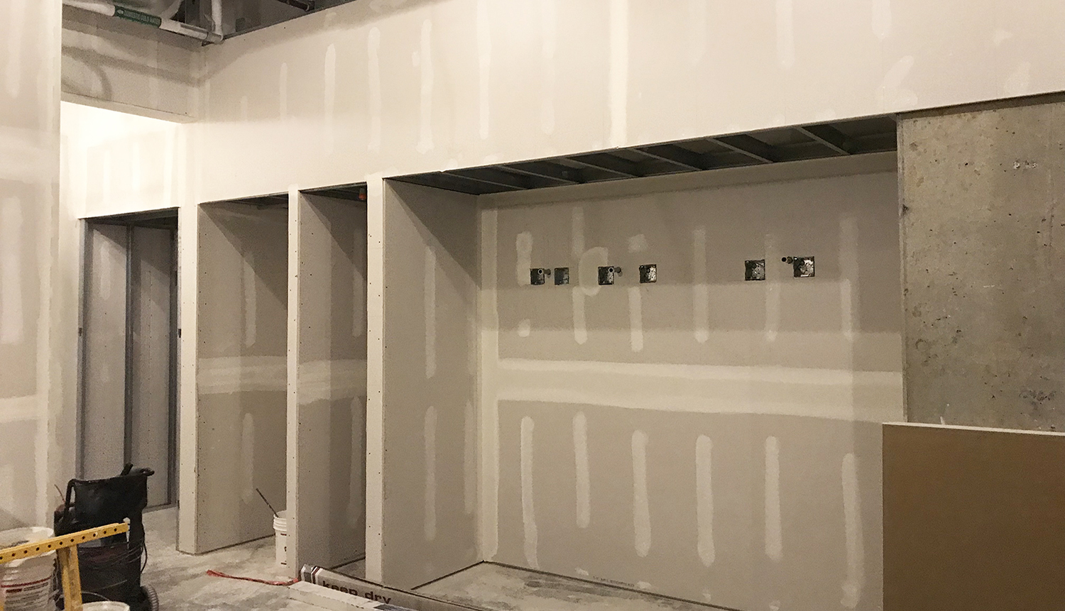 Auburn Arena Locker Room Enhancement