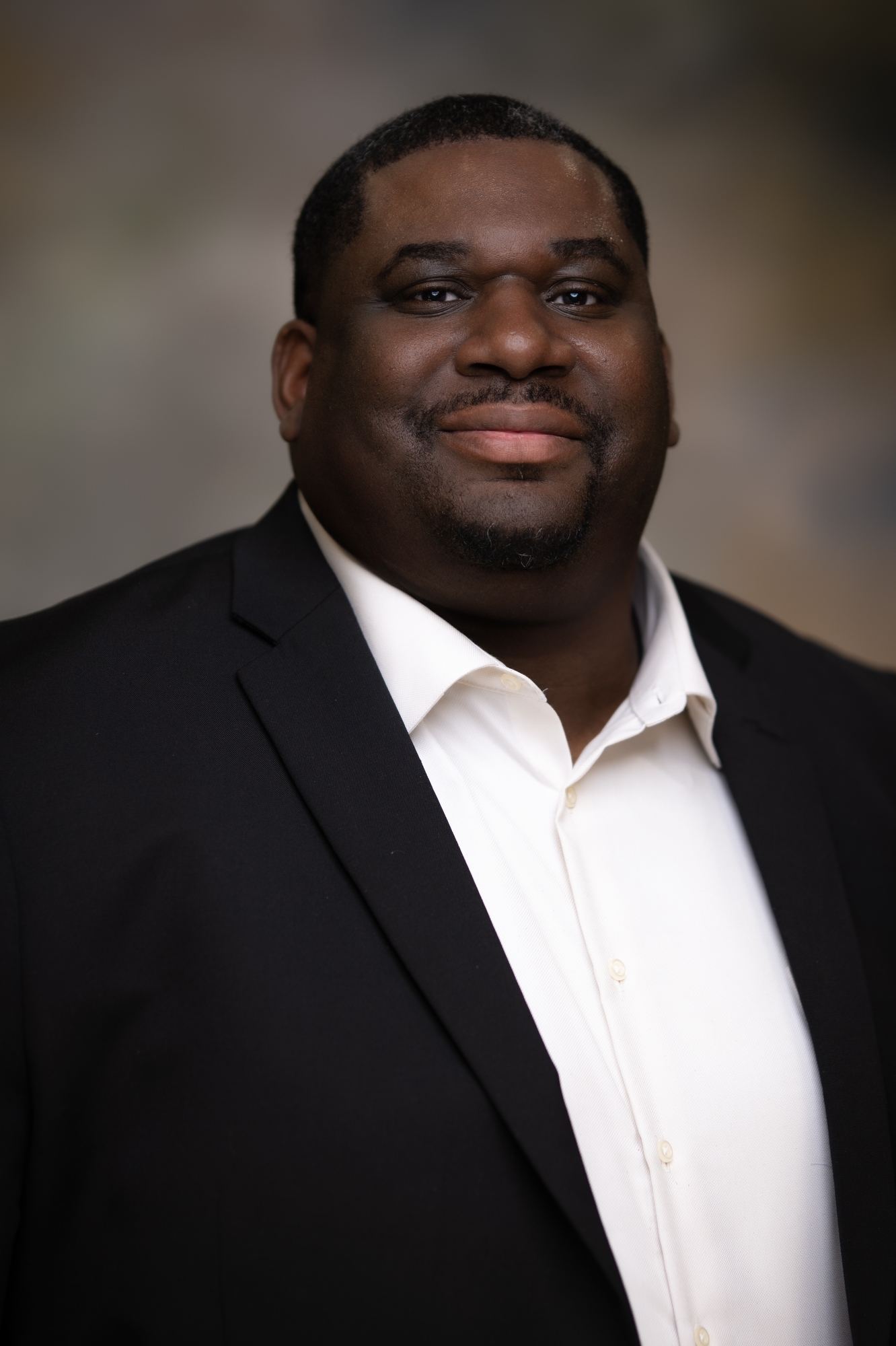 Headshot of Jabari Leslie