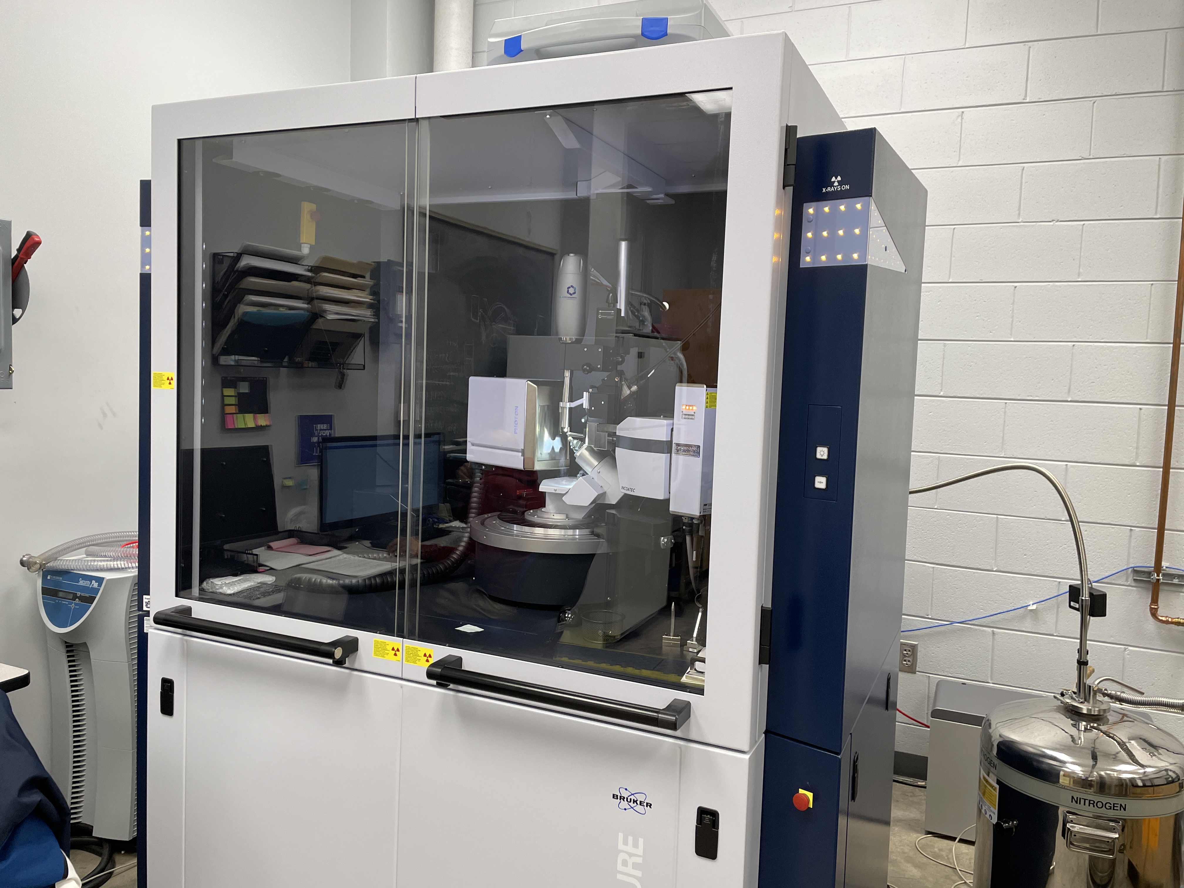 bruker_d8_venture_v1.jpg