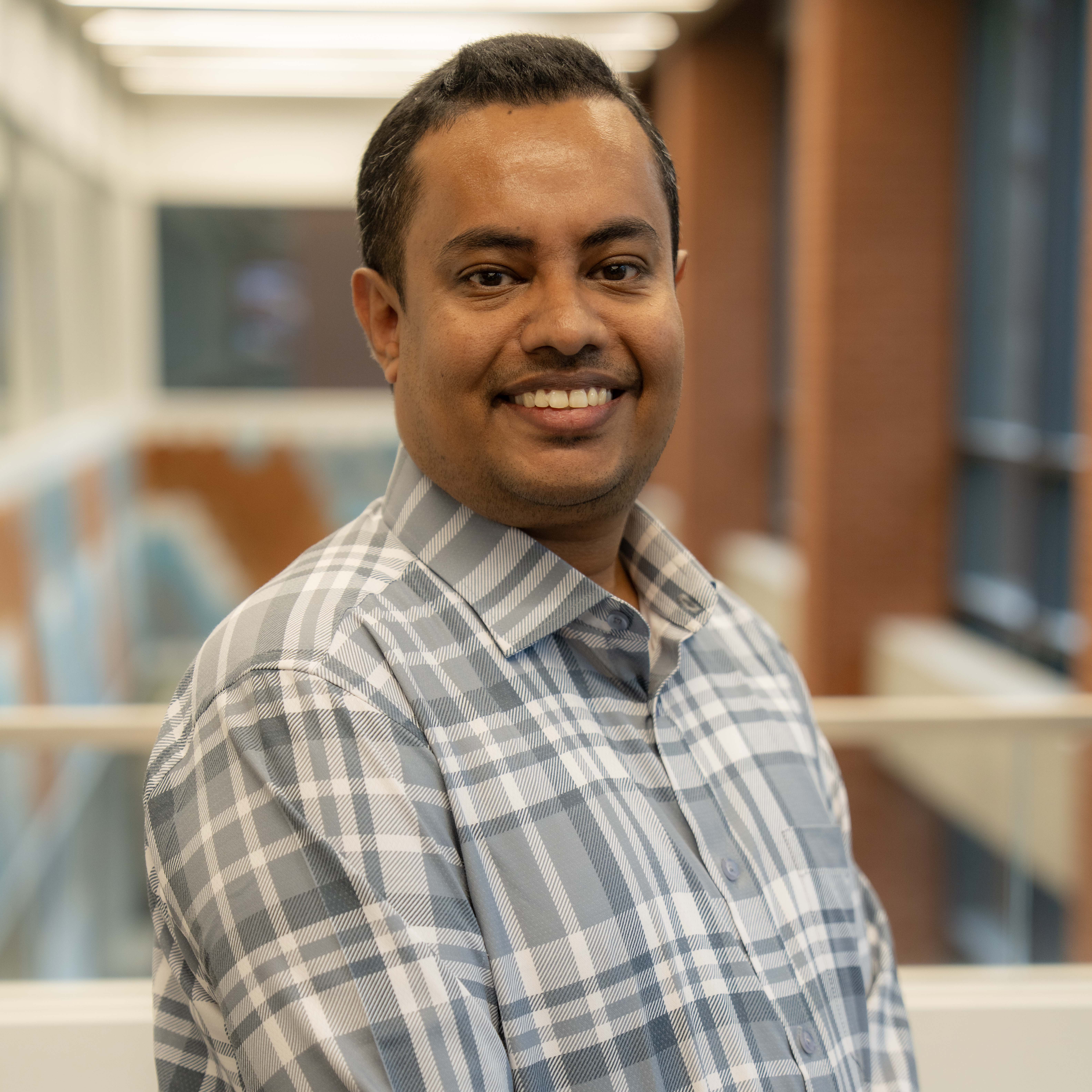 Shuvasish Chowdhury headshot