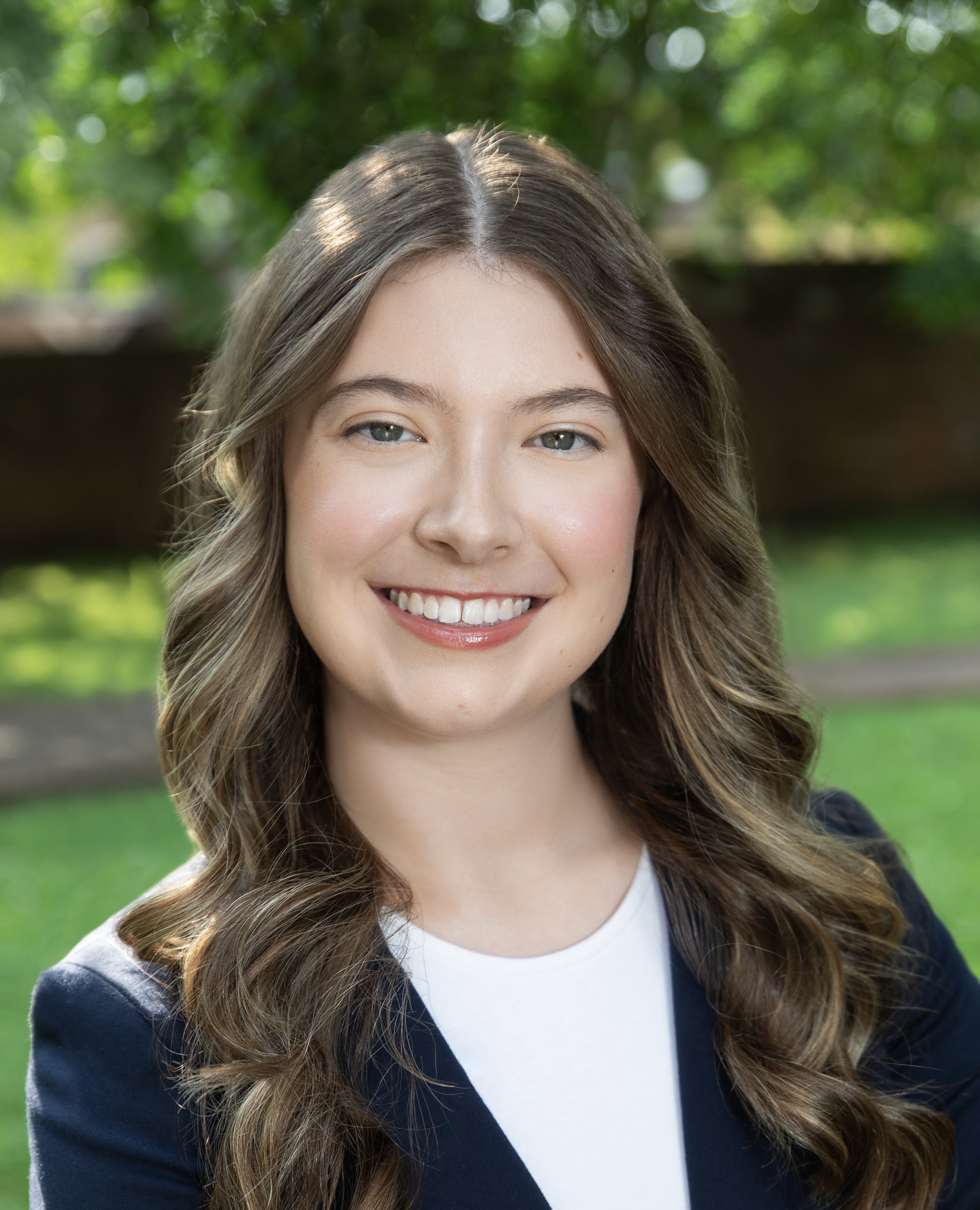 Jillian Manville headshot