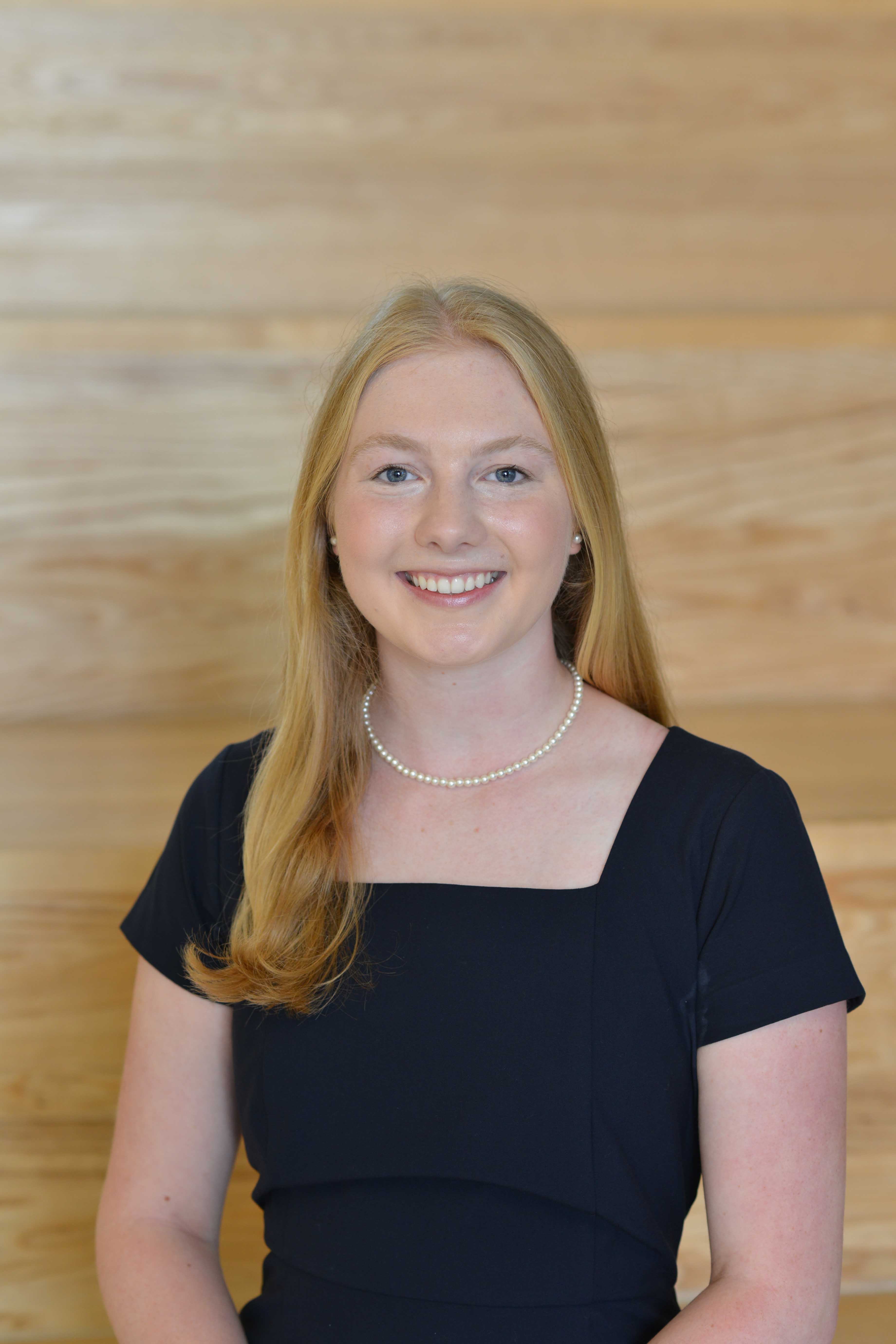 Mary Przybysz headshot