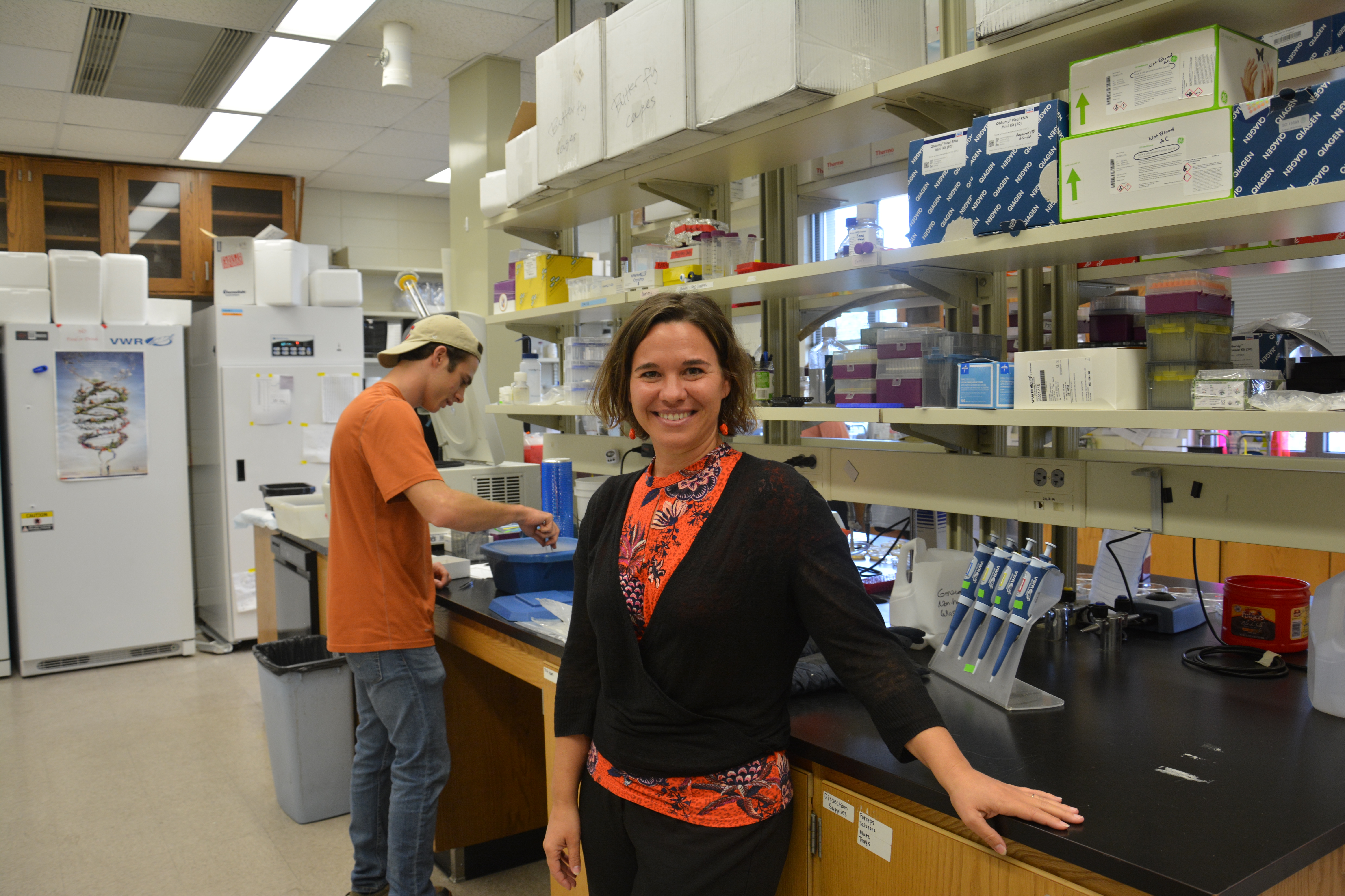 Dr. Tonia Schwartz and Randy Klabacka in the Schwartz Lab.