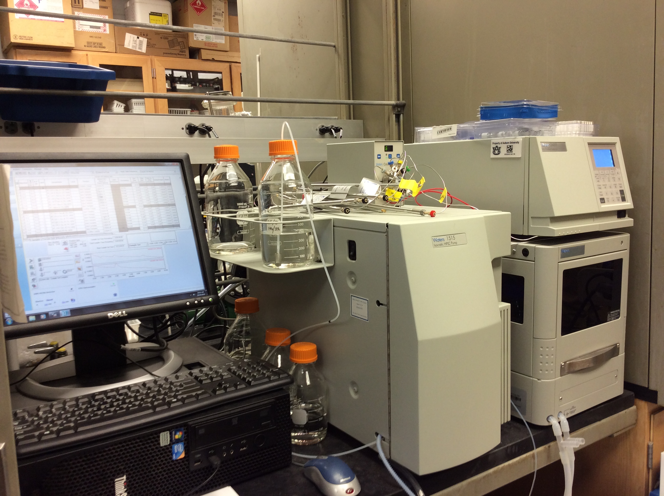 This equipment is used to determine the enantiomeric excess of chiral, nonracemic compounds.
