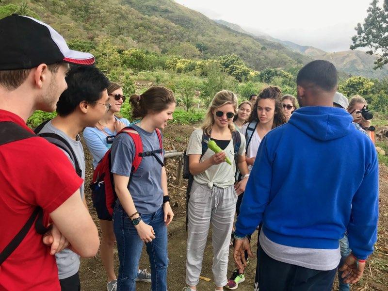 Students learning about sustainable development in Los Martinez in the Dominican Republic.