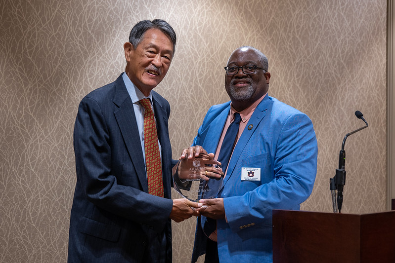 Nominate a COSAM alumni for the Distinguished Alumni Award