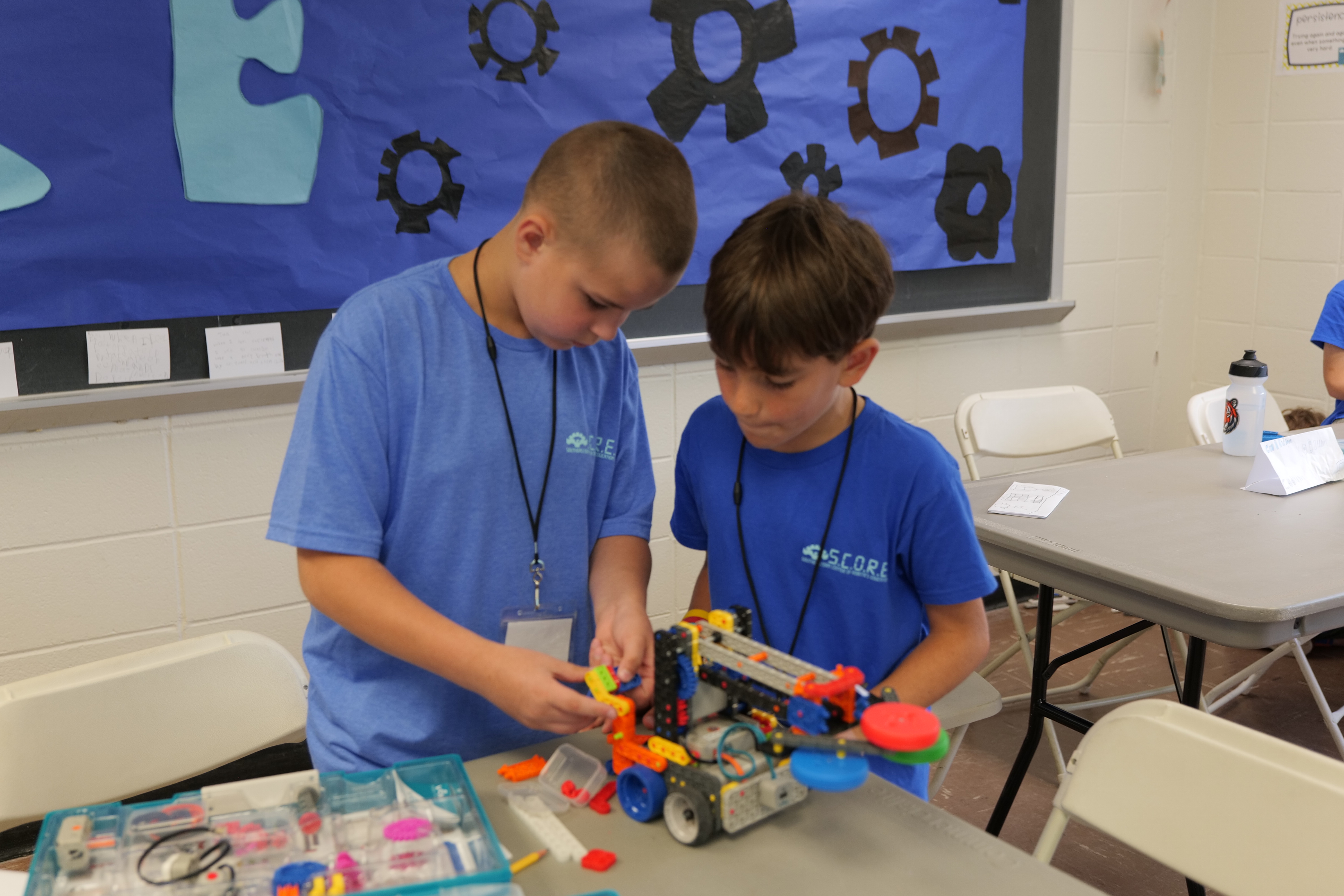 Se-BASH-ton the Robot': students build combat robot and win award to  enhance design