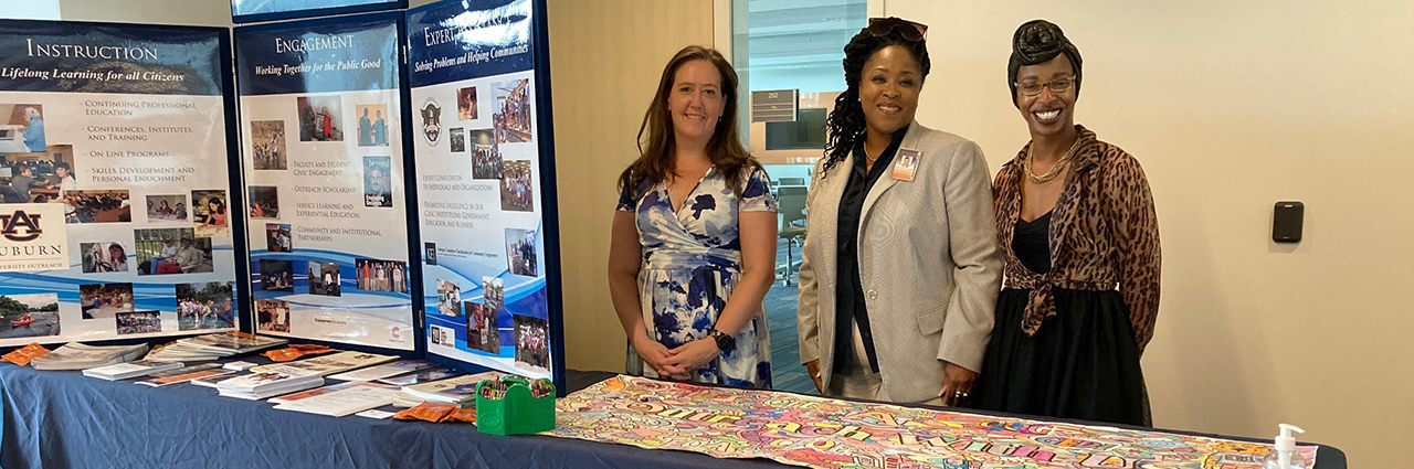 Dr. Chippewa Thomas, Amy Chitwood and Whitney Lee welcome new faculty and shared information about University Outreach on August 11th New Faculty Resource Fair.